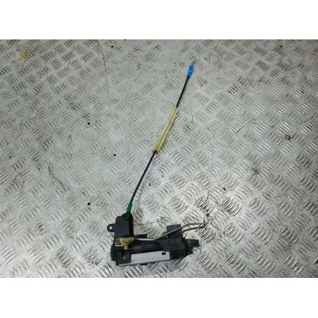 ZAMEK LEWY PRZÓD OPEL ZAFIRA B 1.9 CDTI 2005 13220369 WU 