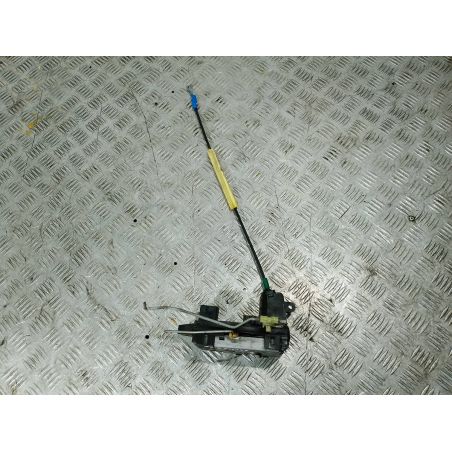 ZAMEK PRAWY PRZÓD OPEL ZAFIRA B 1.9 CDTI 2005 13220368 WT 