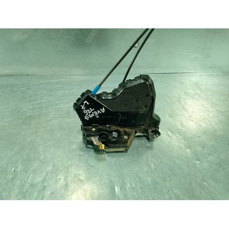 ZAMEK LEWY PRZÓD TOYOTA AVENSIS II T25 2.0 16V 2006 