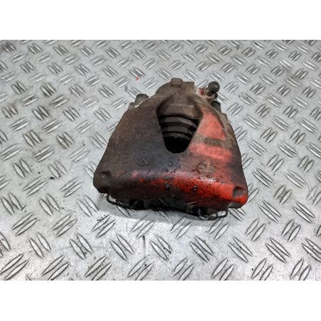 ZACISK HAMULCOWY LEWY PRZÓD VW GOLF IV 1.8 1999 