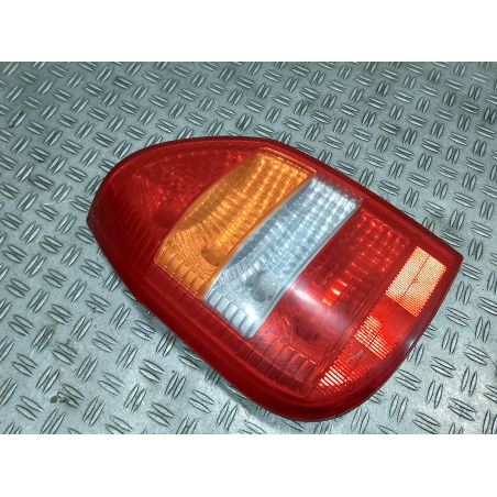LAMPA TYLNA LEWA OPEL ZAFIRA A 1.8 16v 2001 