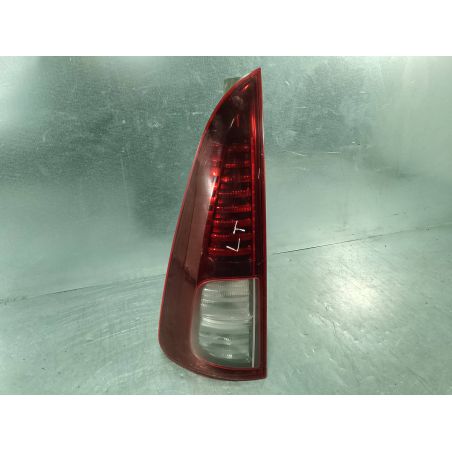 LAMPA TYLNA LEWA RENAULT ESPACE IV ( 03-14 ) 2.0 DCI 2007 8200394722 
