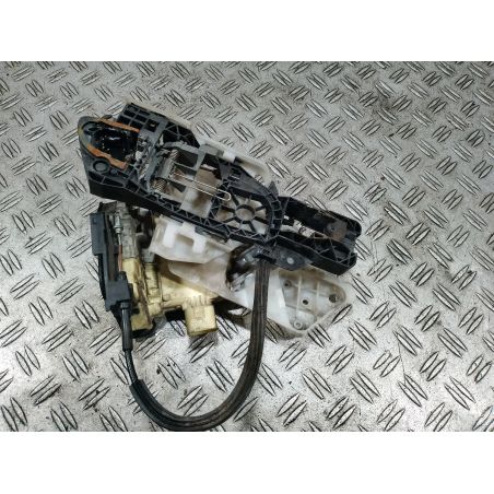 ZAMEK DRZWI PRAWY TYŁ VW PASSAT B6 2.0 TDI 2005 