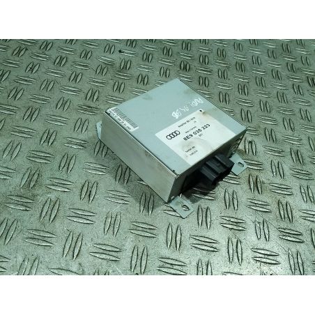 WZMACNIACZ AUDI A4 B6 2.0 2003 8E9035223 