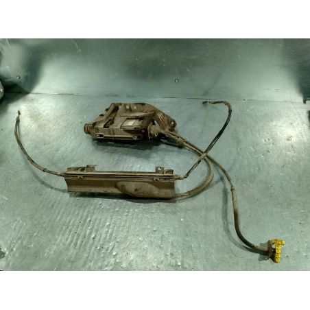 HAMULEC RĘCZNY ELEKTRYCZNY RENAULT SCENIC II ( 03-09 ) 1.9 DCI 2004 8200418647 