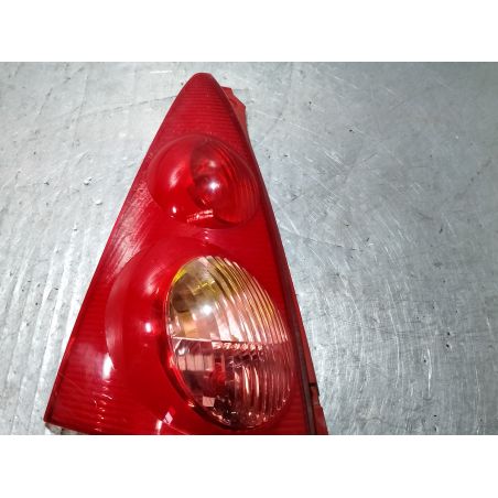 LAMPA TYLNA LEWA PEUGEOT 107 1.0 12V 2008 
