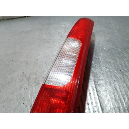 LAMPA TYLNA PRAWA FORD C-MAX I 1.8 B 2004 