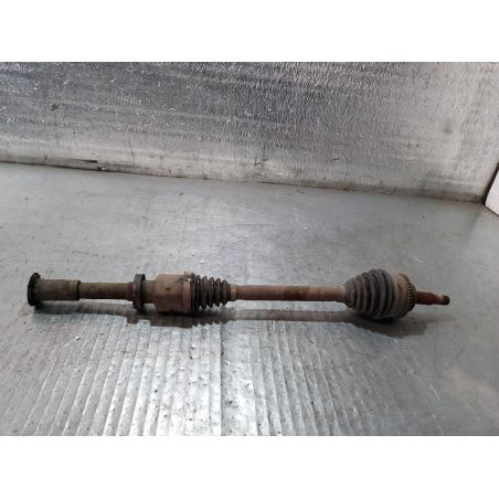 PÓŁOŚ PRAWA PRZÓD RENAULT SCENIC I LIFT 1.9 DTI 2000 242 000 