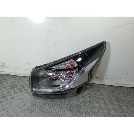 LAMPA LEWA PRZÓD RENAULT TRAFIC III 2.0 DCI 2020 260604842R 
