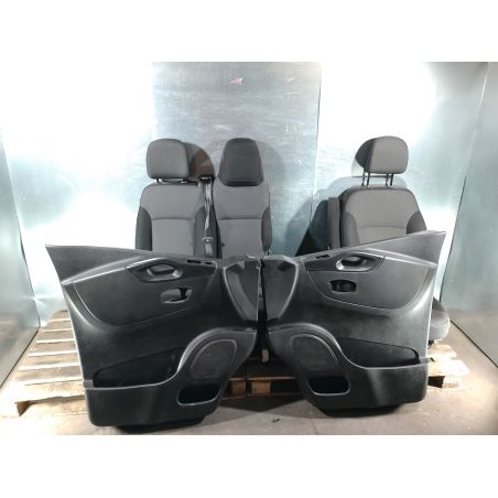 FOTELE KOMPLET RENAULT TRAFIC III 2.0 DCI 2020 