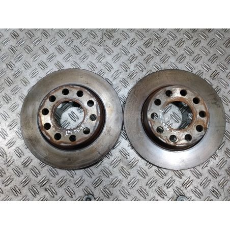 TARCZE HAMULCOWE TYŁ AUDI A4 B6 2.5 TDI 2001 