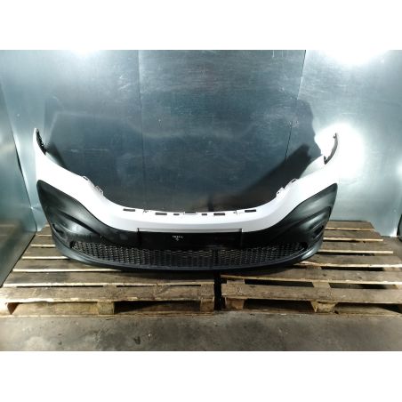 ZDERZAK PRZÓD RENAULT TRAFIC III 2.0 DCI 2020 