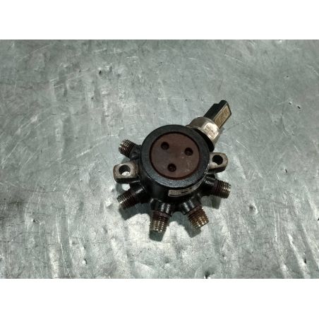 ROZDZIELACZ PALIWA RENAULT KANGOO I LIFT 1.5 DCI 2004 8200057345  820057232 