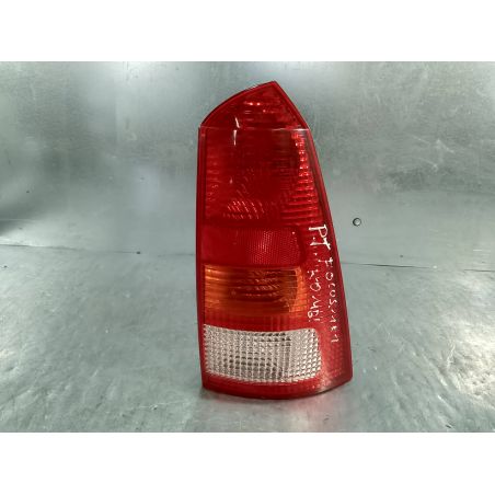 LAMPA TYLNA PRAWA FORD FOCUS I  2000 