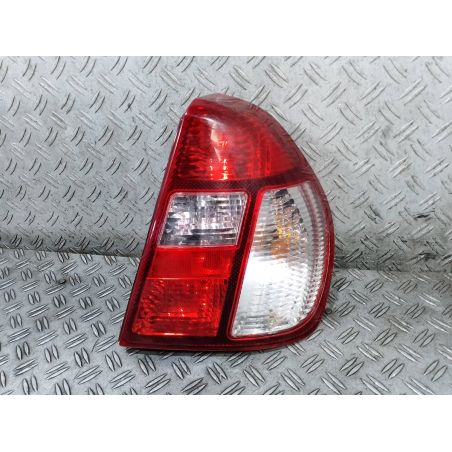 LAMPA TYLNA PRAWA RENAULT THALIA ( 01-08 ) 1.2 8V 2004 