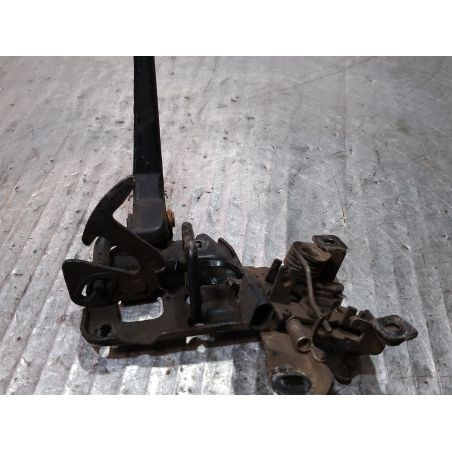 ZAMEK MASKI AUDI A4 B5 1.8 20V 1999 8D0823509L 