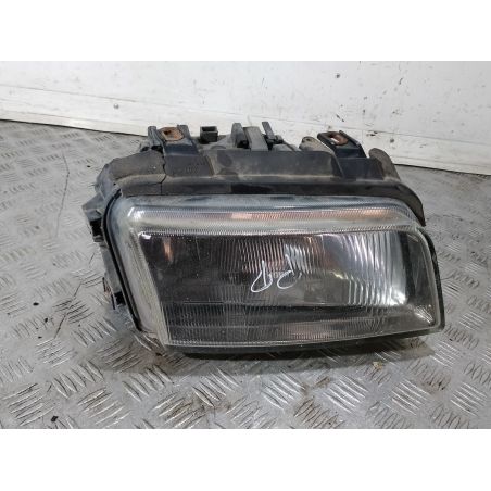 LAMPA PRAWA PRZÓD AUDI A4 B5 1.9 TDI 1998 8D0941004E 