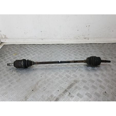 PÓŁOŚ PRAWA PRZÓD OPEL CORSA C 1.0 B 2004 