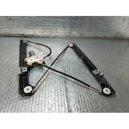 PODNOŚNIK SZYBY PRAWY PRZÓD MERCEDES-BENZ VANEO 1.7 CDI 2002 A4147200946 