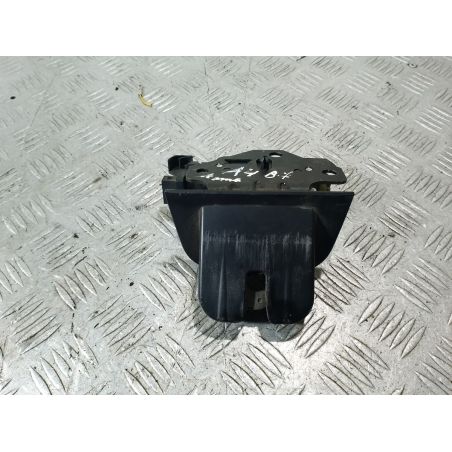 RYGIEL ZAMEK KLAPY TYŁ AUDI A4 B7 1.9 TDI 2007 8P4827505C 
