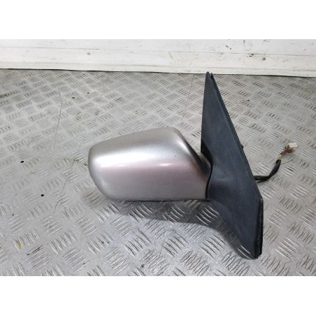 LUSTERKO PRAWE TOYOTA YARIS I ( 99-05 ) 1.4 D4D 2003 