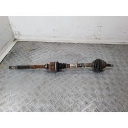 PÓŁOŚ PRAWA PRZÓD PEUGEOT 3008 1.6 EHDI2014                                            