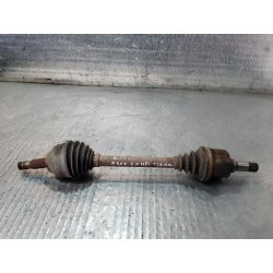 PÓŁOŚ LEWA PRZÓD PEUGEOT 407 SW 2.0 HDI2008                                            