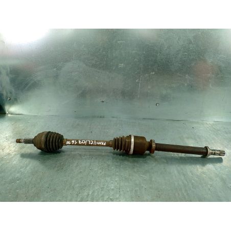 PÓŁOŚ PRAWA PRZÓD RENAULT CLIO III ( 05-13 ) 1.6 16V 2007 