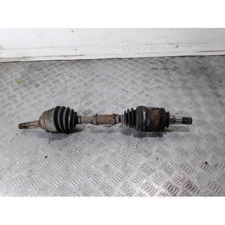 PÓŁOŚ LEWA PRZÓD TOYOTA AVENSIS I T22 2.0 16V 2001 