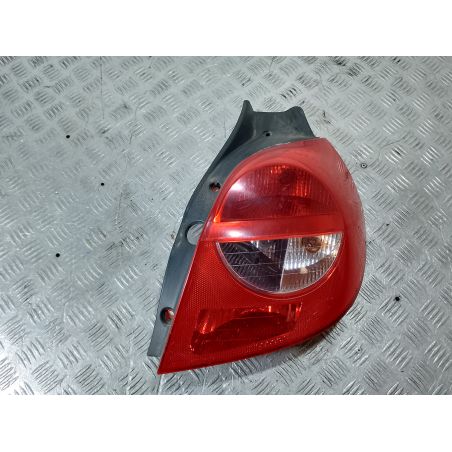 LAMPA TYLNA PRAWA RENAULT CLIO III ( 05-13 ) 1.2 TCE 2007 