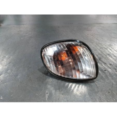 KIERUNKOWSKAZ PRAWY TOYOTA COROLLA E11 1.6 2001 