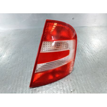 LAMPA TYLNA PRAWA SKODA FABIA I 1.2 2004 6Y6945096D 