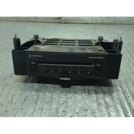 ZMIENIARKA CD VW PASSAT B6 2.0 TDI 2006 3C1857097 