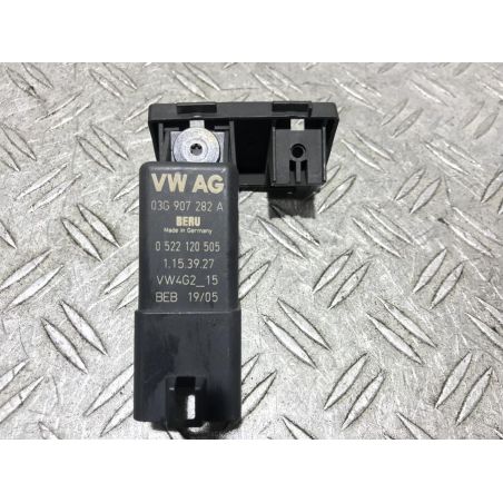 PRZEKAŹNIK ŚWIEC ŻAROWYCH VW GOLF V 1.9 TDI 90KM 1.9 TDI 90KM 2005 03G907282A 