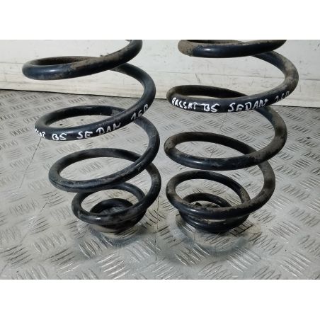 SPRĘŻYNY TYŁ VW PASSAT B5 1.6 2000 