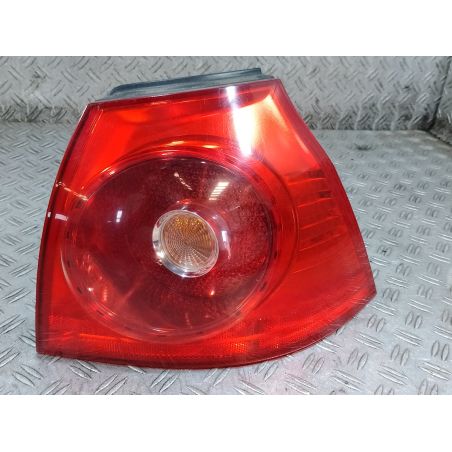 LAMPA TYLNA PRAWA VW GOLF V 1.4 16V 2004 1K6945096E 