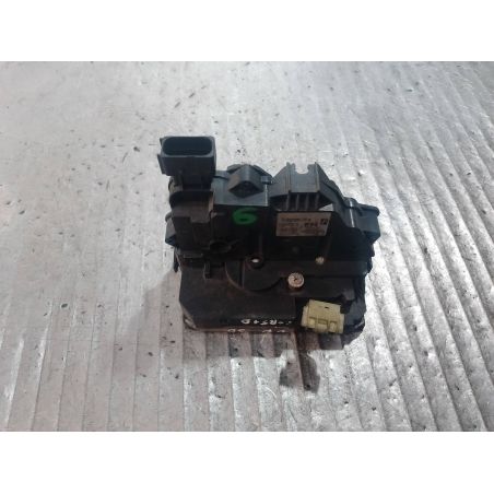 ZAMEK DRZWI PRAWY PRZÓD OPEL CORSA D 1.2 2007 13258274 