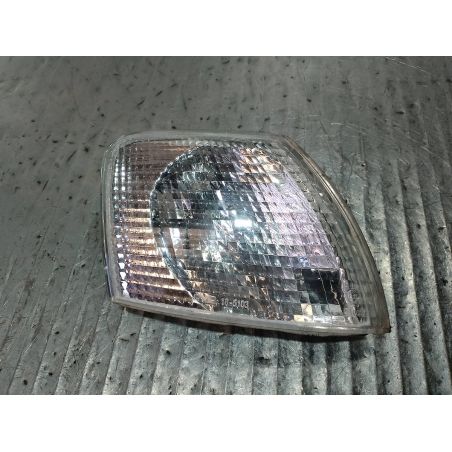 KIERUNKOWSKAZ PRAWY VW PASSAT B5 1.6 1997 185103B 