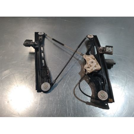 PODNOŚNIK SZYBY PRAWY PRZÓD MERCEDES-BENZ W211 1.8 2002 A2117200246 