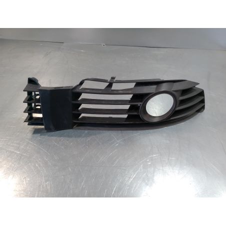 KRATKA ZDERZAKA PRAWA VW PASSAT B5 1.9 TDI 1997 05321452 