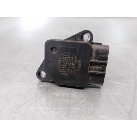 PRZEPŁYWOMIERZ POWIETRZA TOYOTA YARIS I ( 99-05 ) 1.0 2004 2220422010 