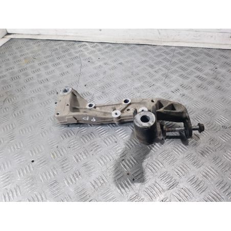 ŁAPA MOCOWANIE WAHACZA VW GOLF V 2.0 TDI 2007 1K0199296F 