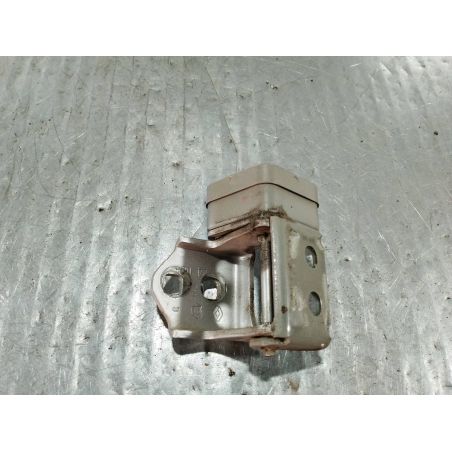 ZAWIAS DRZWI LEWY PRZÓD RENAULT SCENIC II ( 03-09 ) 1.6 16V 2006 