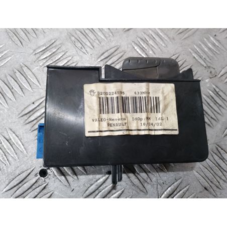 CZYTNIK KART RENAULT VEL SATIS 2.0 TB 2002 8200224595 