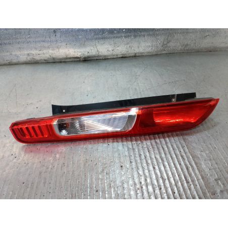 LAMPA TYLNA LEWA FORD FOCUS II 1.6 16V 2005 
