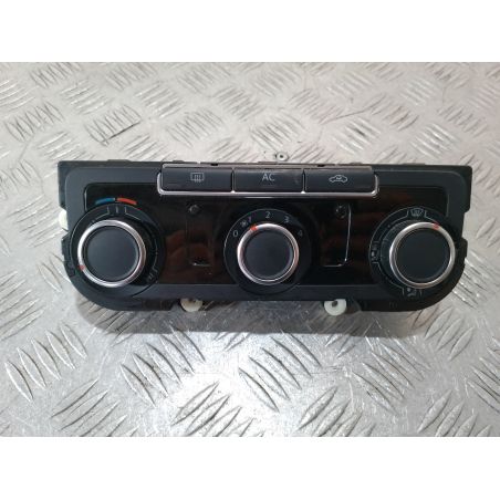 PANEL KLIMATYZACJI VW PASSAT B7 2.0 TDI  2011 5HB009751 