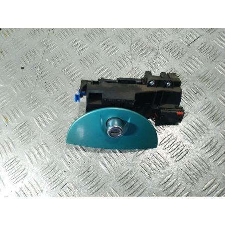 RYGIEL ZAMEK KLAPY TYŁ OPEL MERIVA A 1.6 B 2003 09163495 