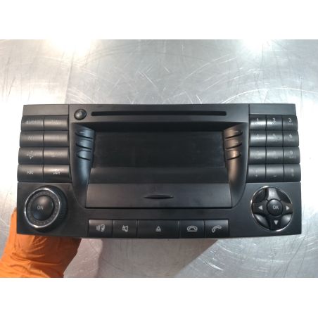 RADIO CD MERCEDES-BENZ W211 1.8 K  2002 A2118201079 