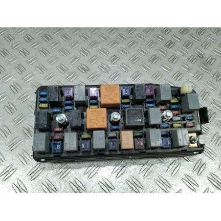 SKRZYNKA BEZPIECZNIKÓW OPEL ANTARA 3.2 V6 2008 