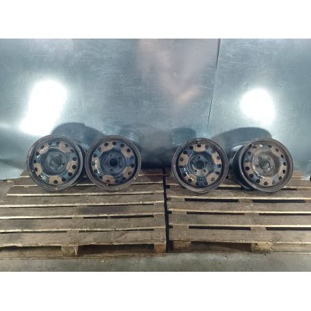 FELGI STALOWE 15 KIA CEE'D I 1. 6 CRDI 2007 